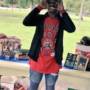 Meet your Posher, Elishah